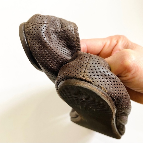 LANVIN Paris brown leather perforated ballet flats - Picture 4 of 8